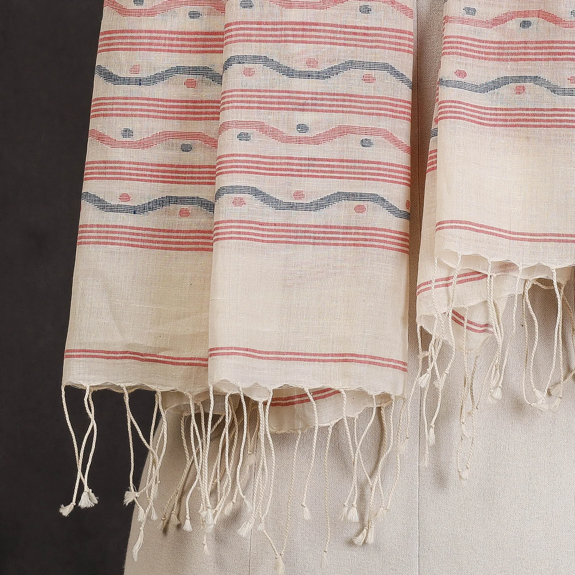Beige -  Dhakai Muslin Jamdani Handwoven Pure Cotton Stole