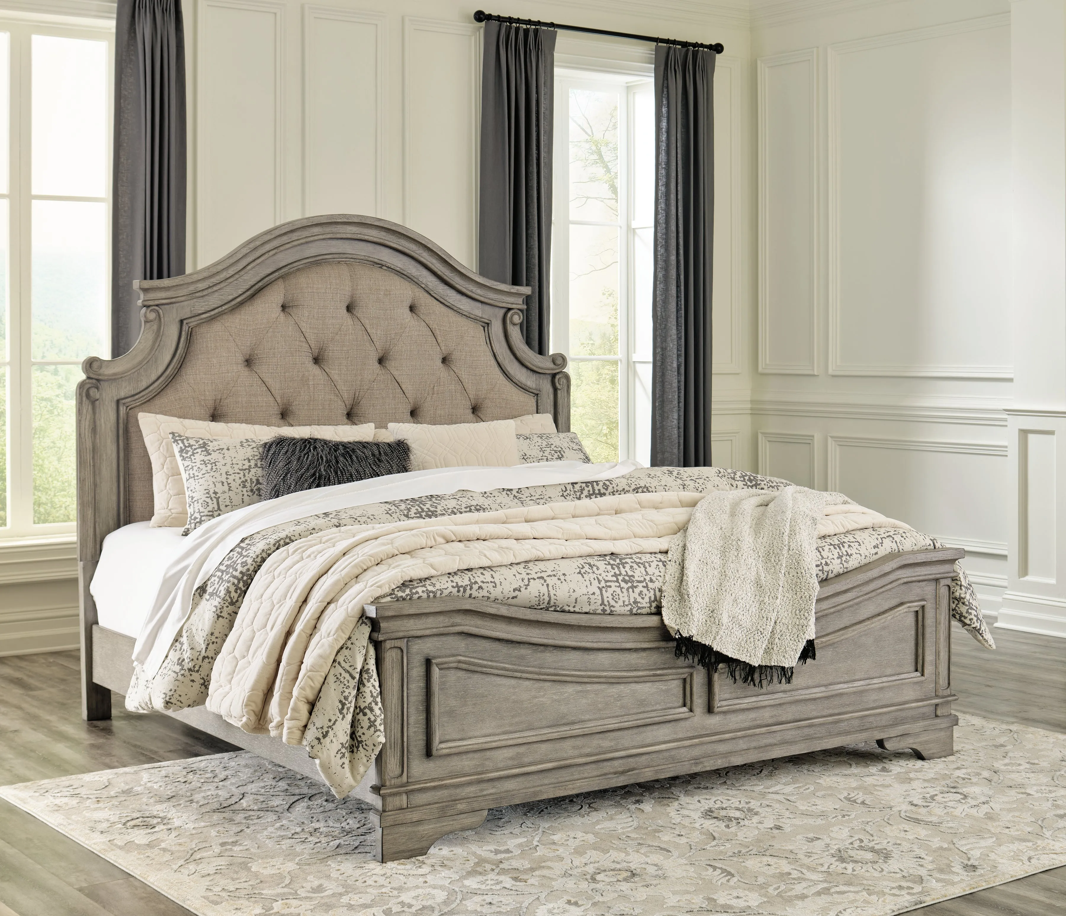 Lodenbay California King Panel Bed with Mirrored Dresser, Chest and Nightstand in Antique Gray