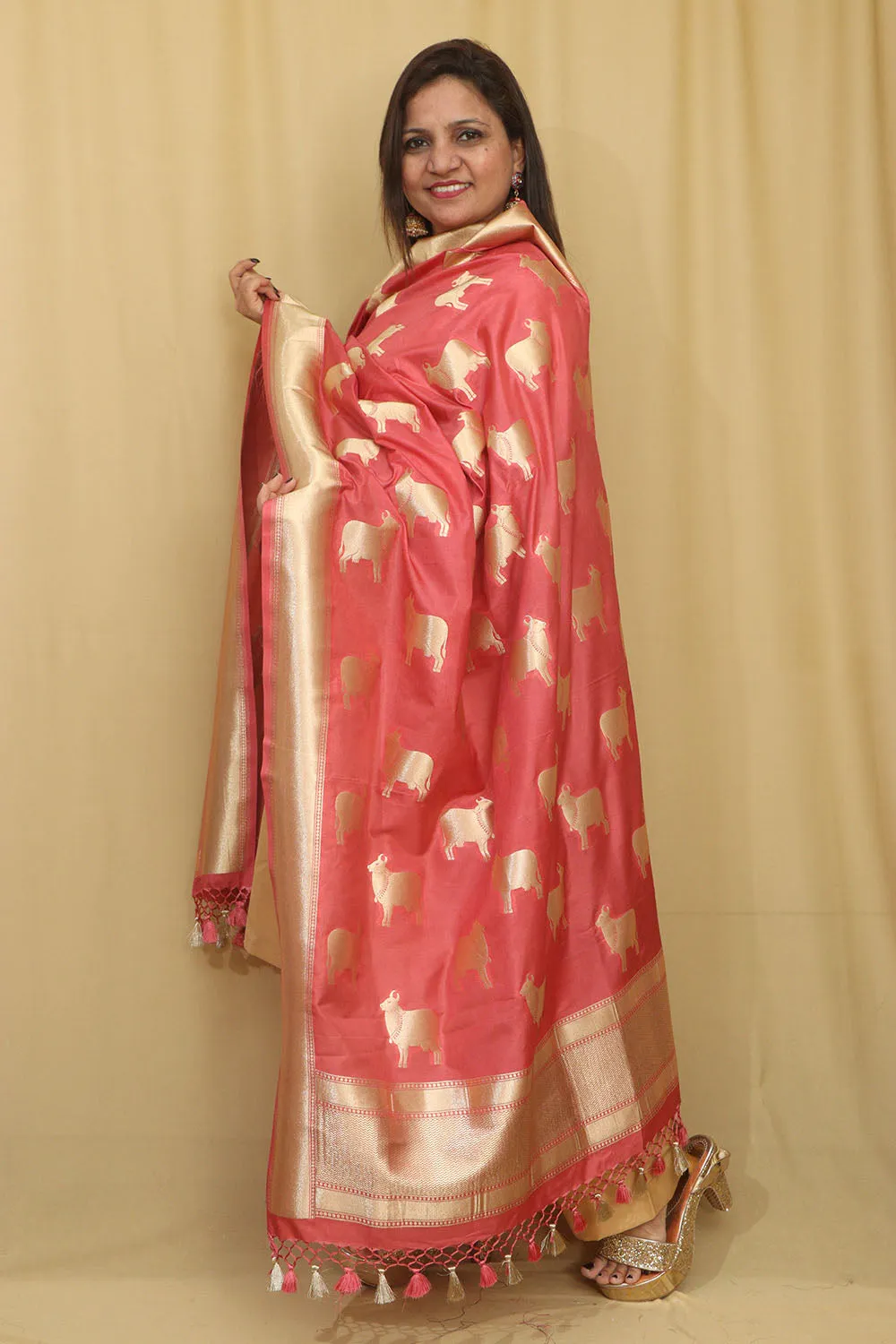 Stunning Pink Banarasi Silk Cow Design Dupatta - Elegant and Luxurious
