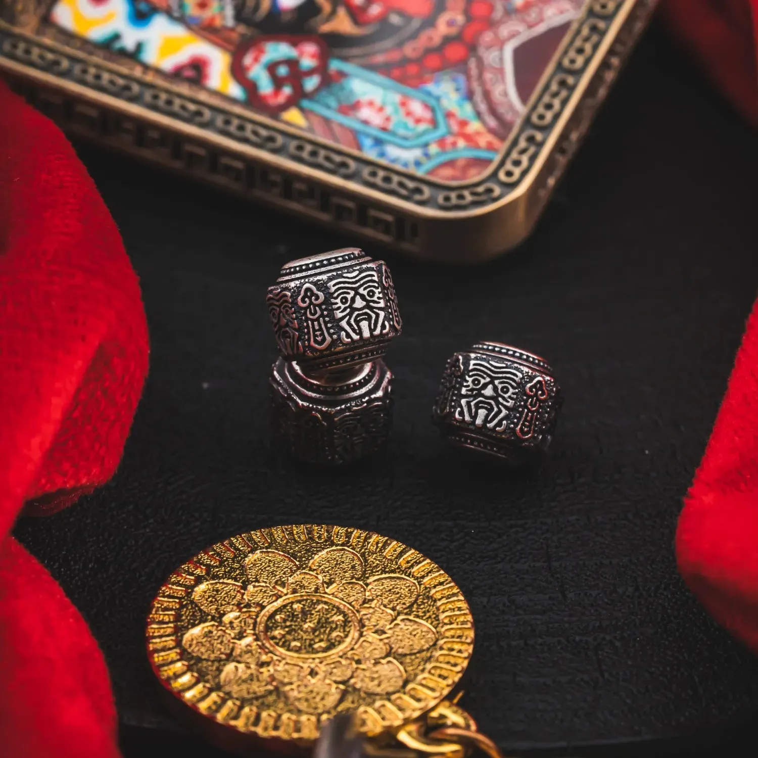 Tibetan Goddess of Wealth Bead